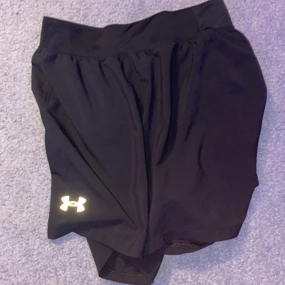 Under armor Iso chill running shorts never worn brand new.